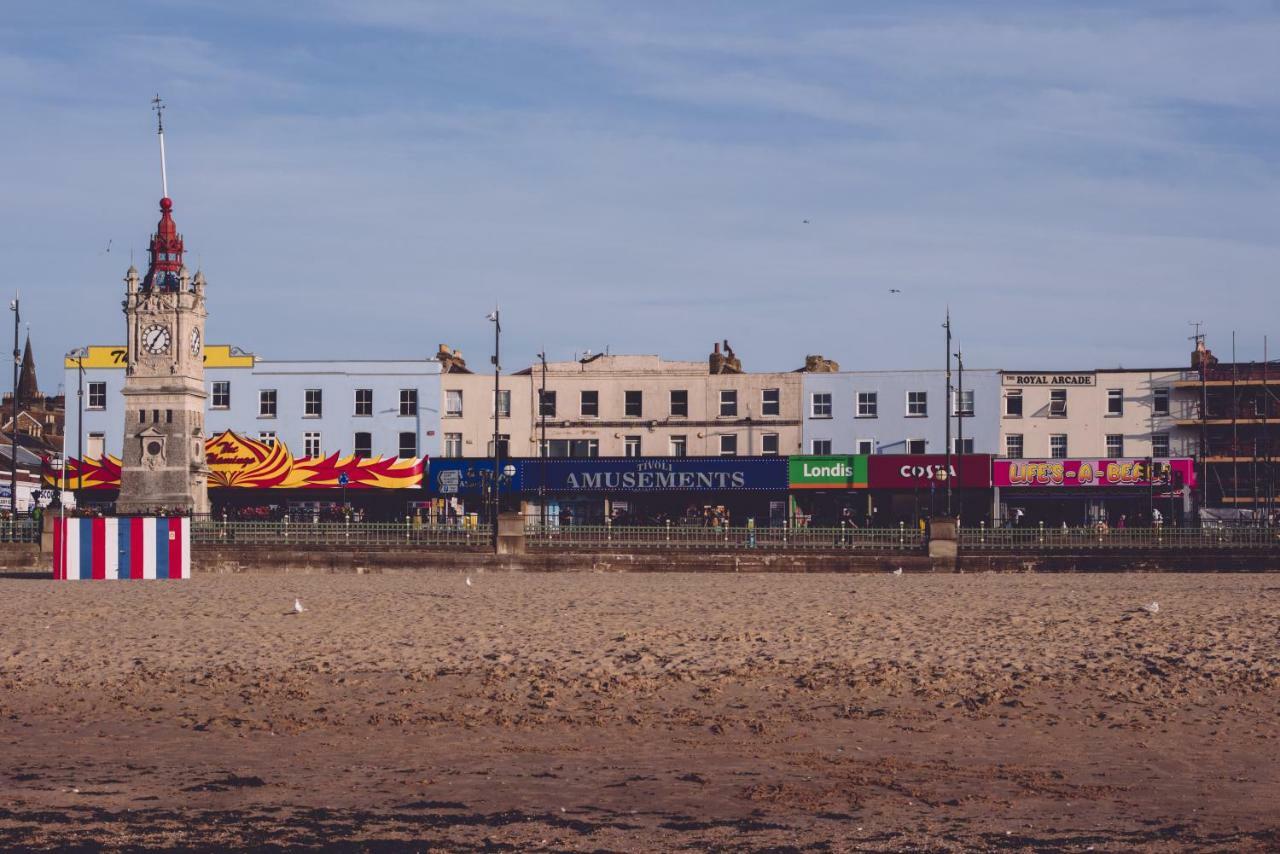The Sunset Apartment - Margate Beach - By Goldex Coastal Breaks 外观 照片